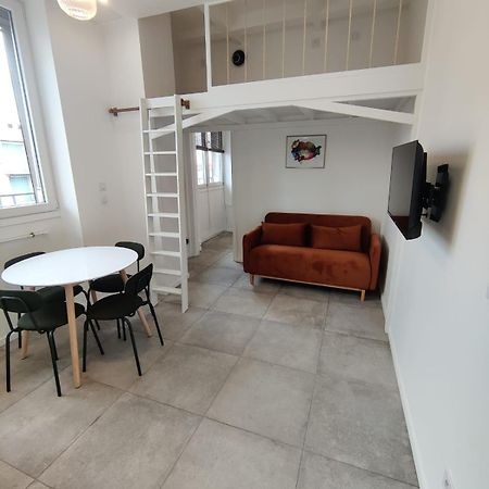 Loft Chic Avec Mezzanine Contemporaine Apartment Vénissieux Exterior foto